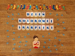 Dzień Osób z Zespołem Downa/ Dzień Kolorowej Skarpetki Dekoracja/Prezentacja/Pakiet z pomocami (PDF)