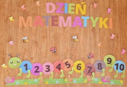 Dekoracja DZIEŃ MATEMATYKI (PDF)
